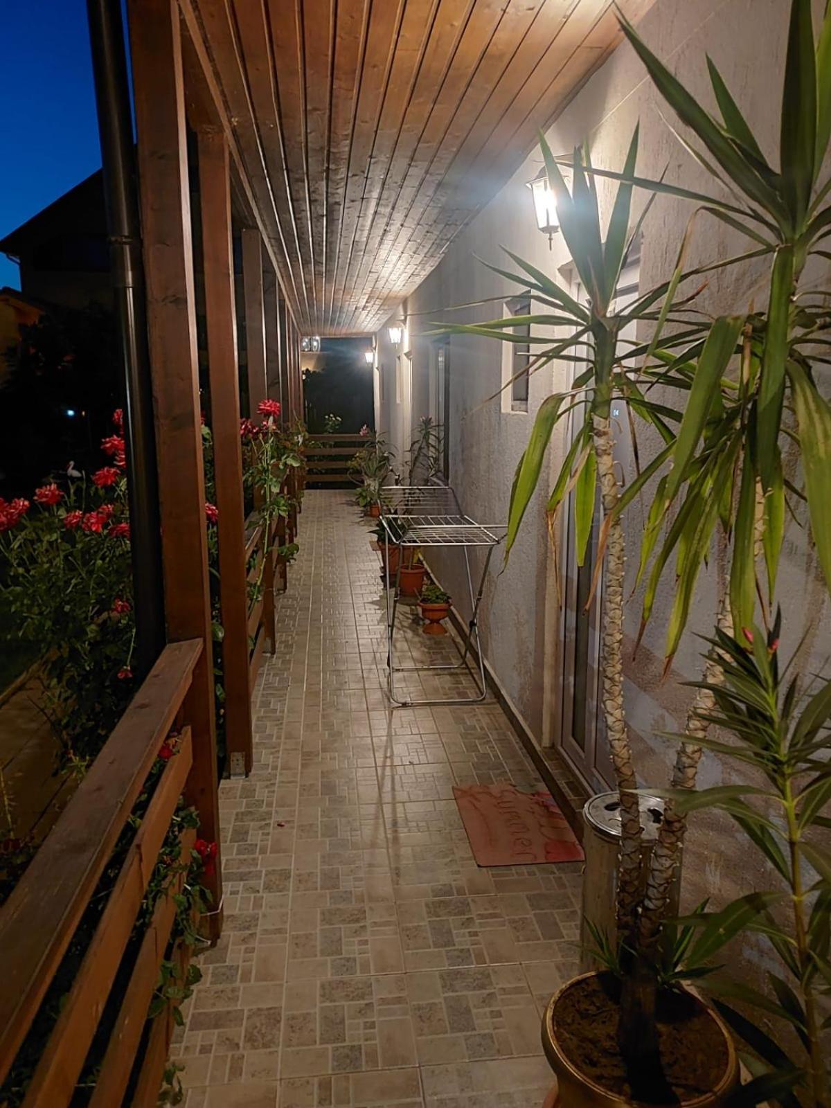 Aparthotel Casa Dada Două Mai Exterior foto